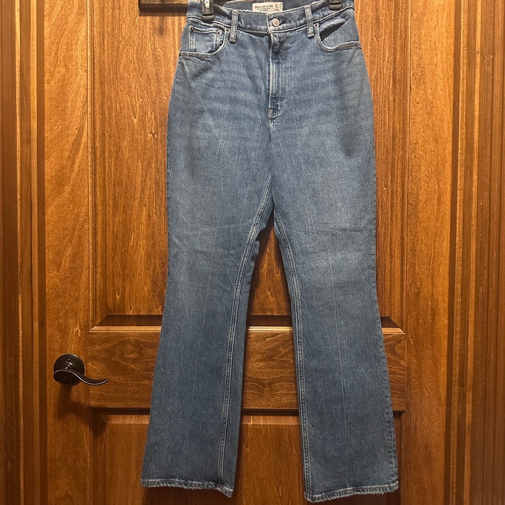 Abercrombie & Fitch Medium Blue Wide-Leg Jeans